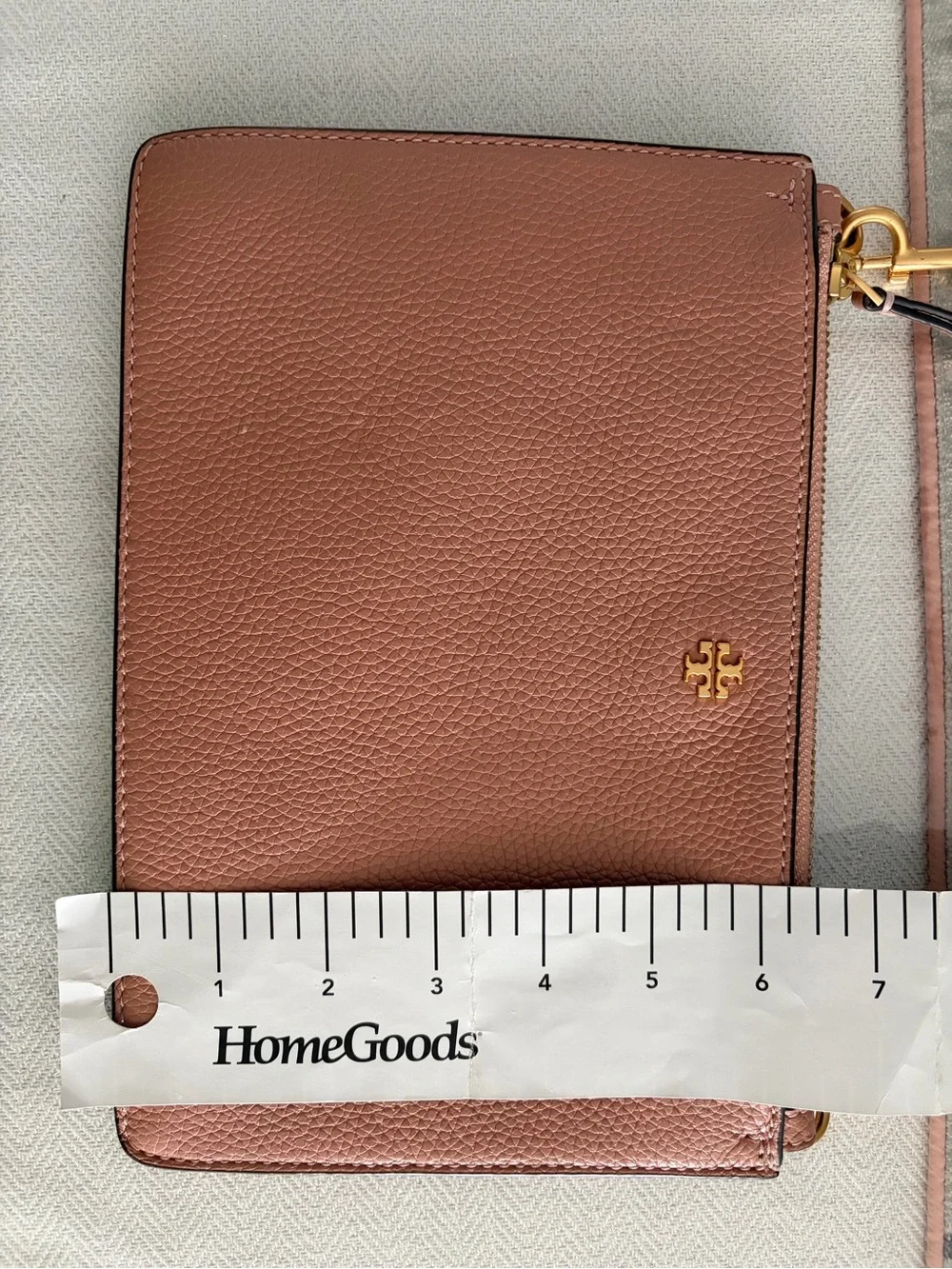 Like new Tory Burch Pink Pebbled Leather crossbody bag